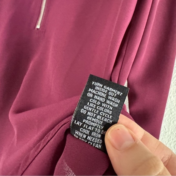 Half Zip Roll Tab Blouse Rioja Wine Zac & Rachel Petite Medium Style GT82LMQP7 - Picture 8 of 10